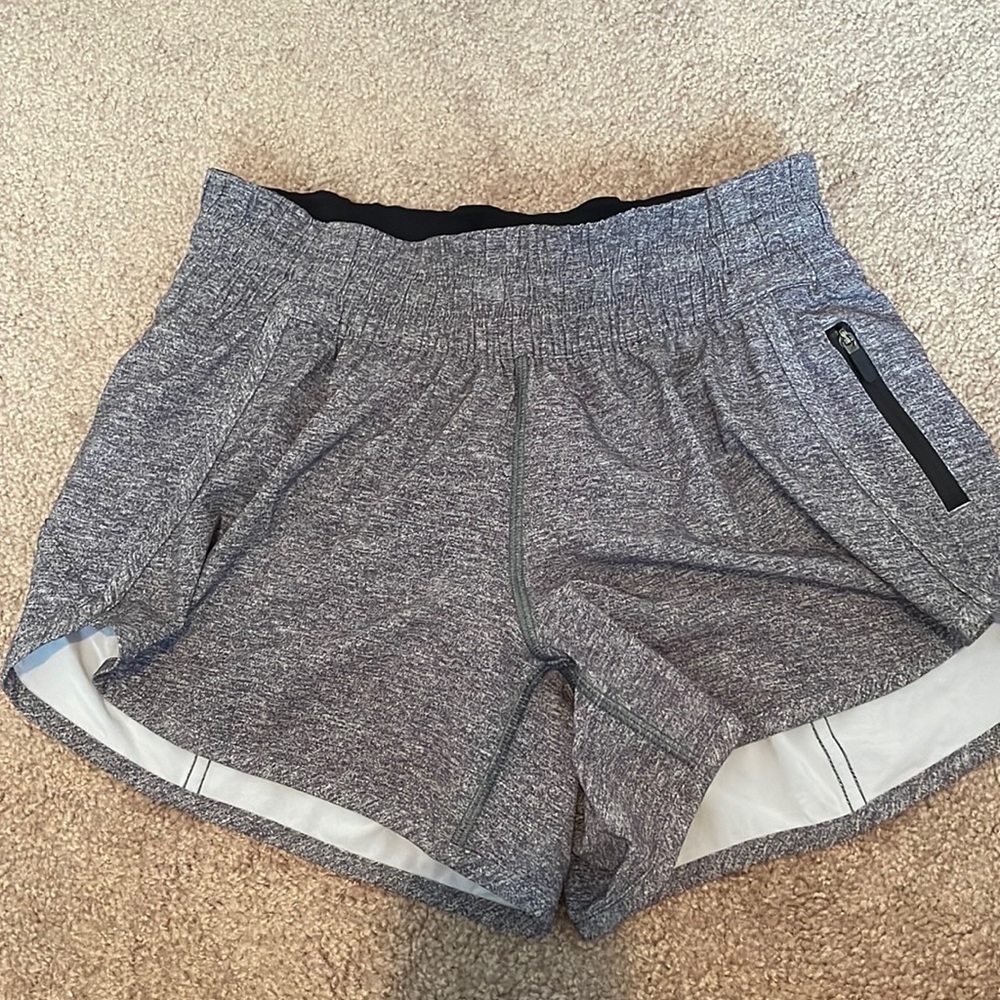 Lululemon 3 in speed shorts Size 6